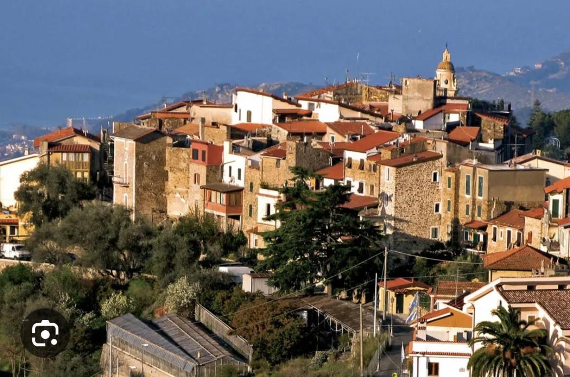 Apartment Mariuccia In Seborga Exterior photo
